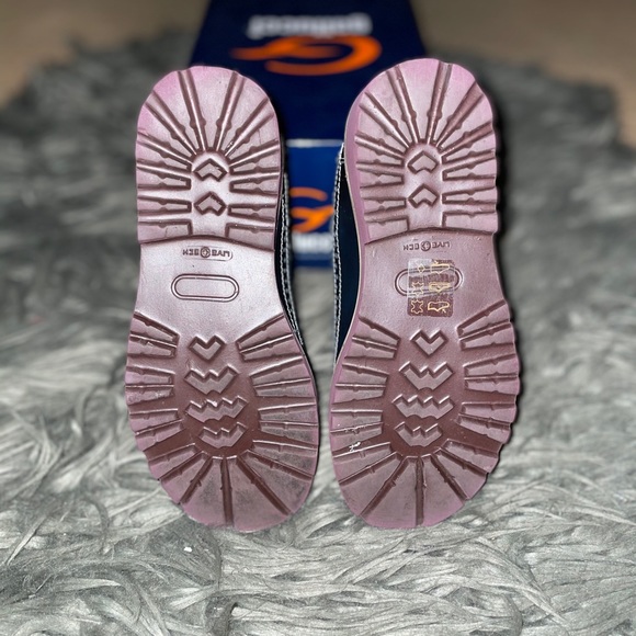 *Gently Worn* Boys kids shoes - Picture 5 of 7